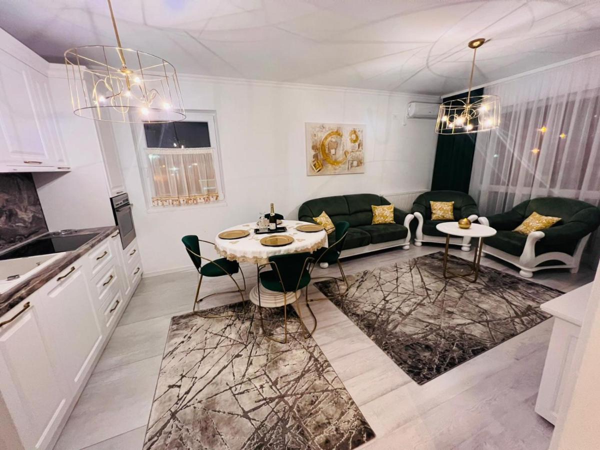 Apartament Larysse Oradea Ngoại thất bức ảnh